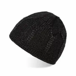 Czarna wełniana czapka damska na zimę