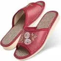 Czerwone skórzane pantofle damskie w kwiaty slippers 107